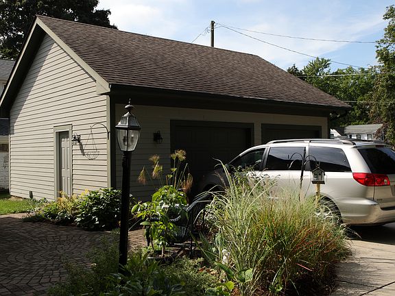 4th image of 1127 N Notre Dame Ave