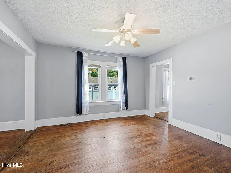 1304 Stallings Pkwy — Photo 8