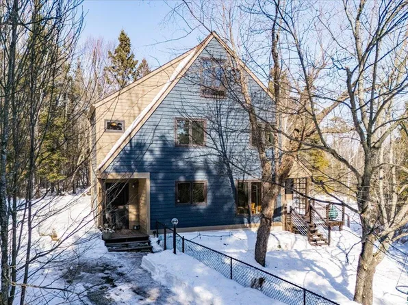 5875 North Shore Dr, Duluth, MN 55805