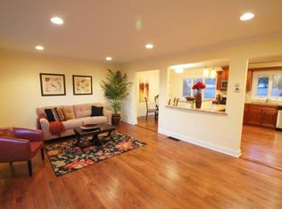 33699 N Greentree Rd, Grayslake, IL 60030