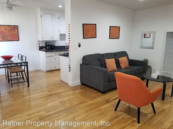 2nd image of 1336 N Citrus Ave APT 7