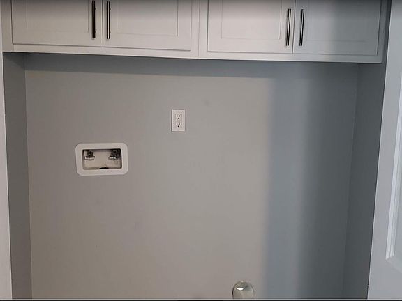 5th image of 341 W 62nd St #62341