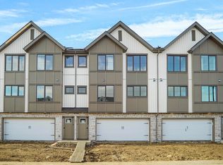 17319 5th St NW #66, Edmonton, AB T6T2G4