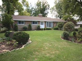 242 Jenny Ln, Centerville, OH 45459