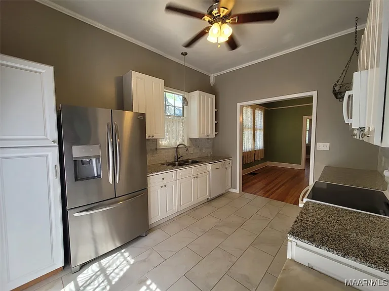 106 S Capitol Pkwy — Photo 11