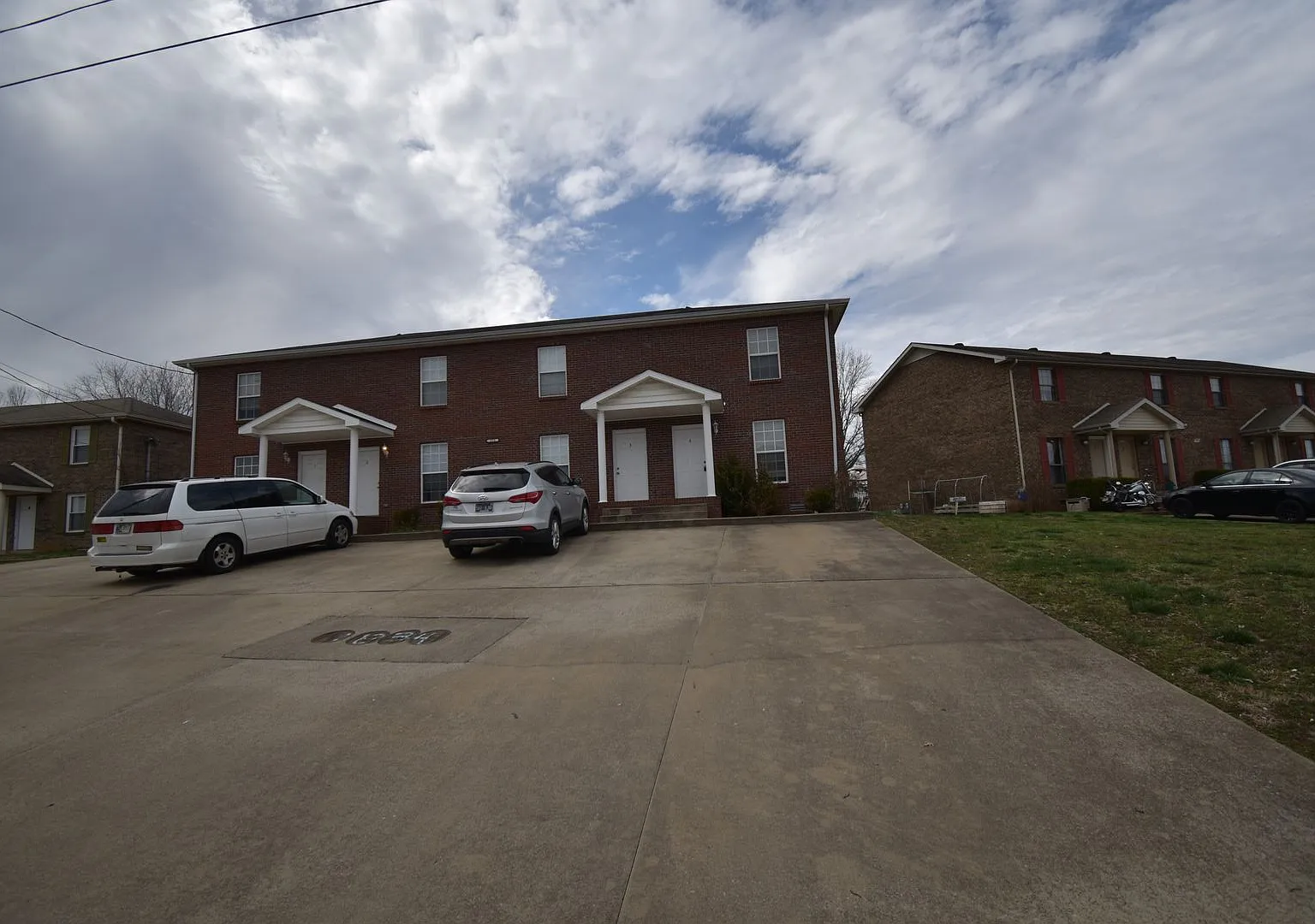 Peabody Dr - 362 (x4) — Photo 1