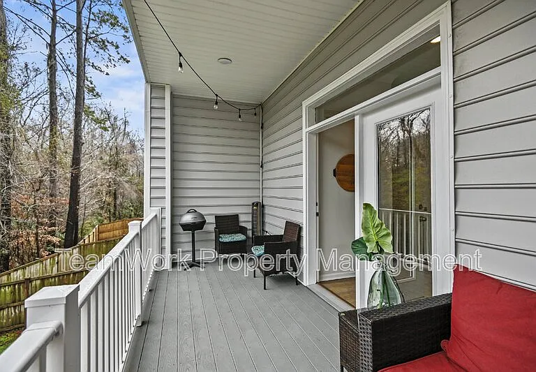 306 Spindlewood Way — Photo 17