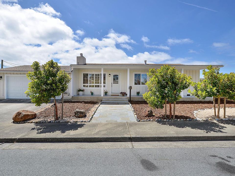 1st image of 2391 Evergreen Dr