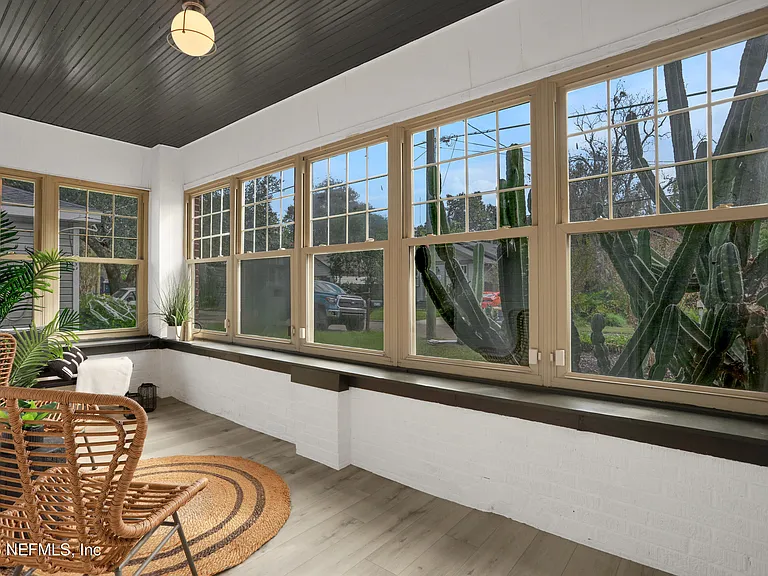 4725 French St — Photo 10
