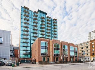 134 York St #703, Ottawa, ON K1N 1K8