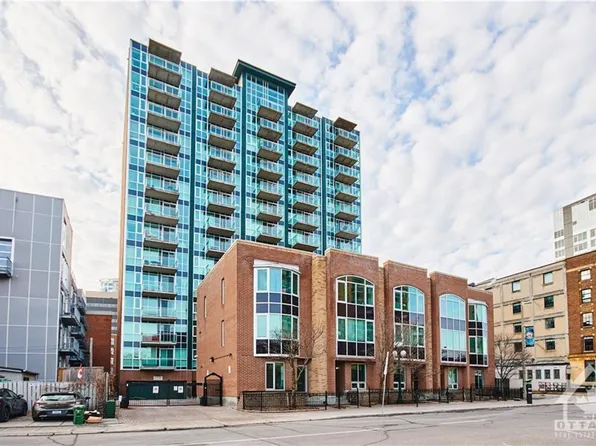 134 York St #401, Ottawa, ON K1N 1K8