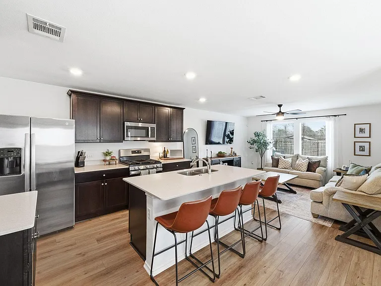 200 George Neggan Ln — Photo 9