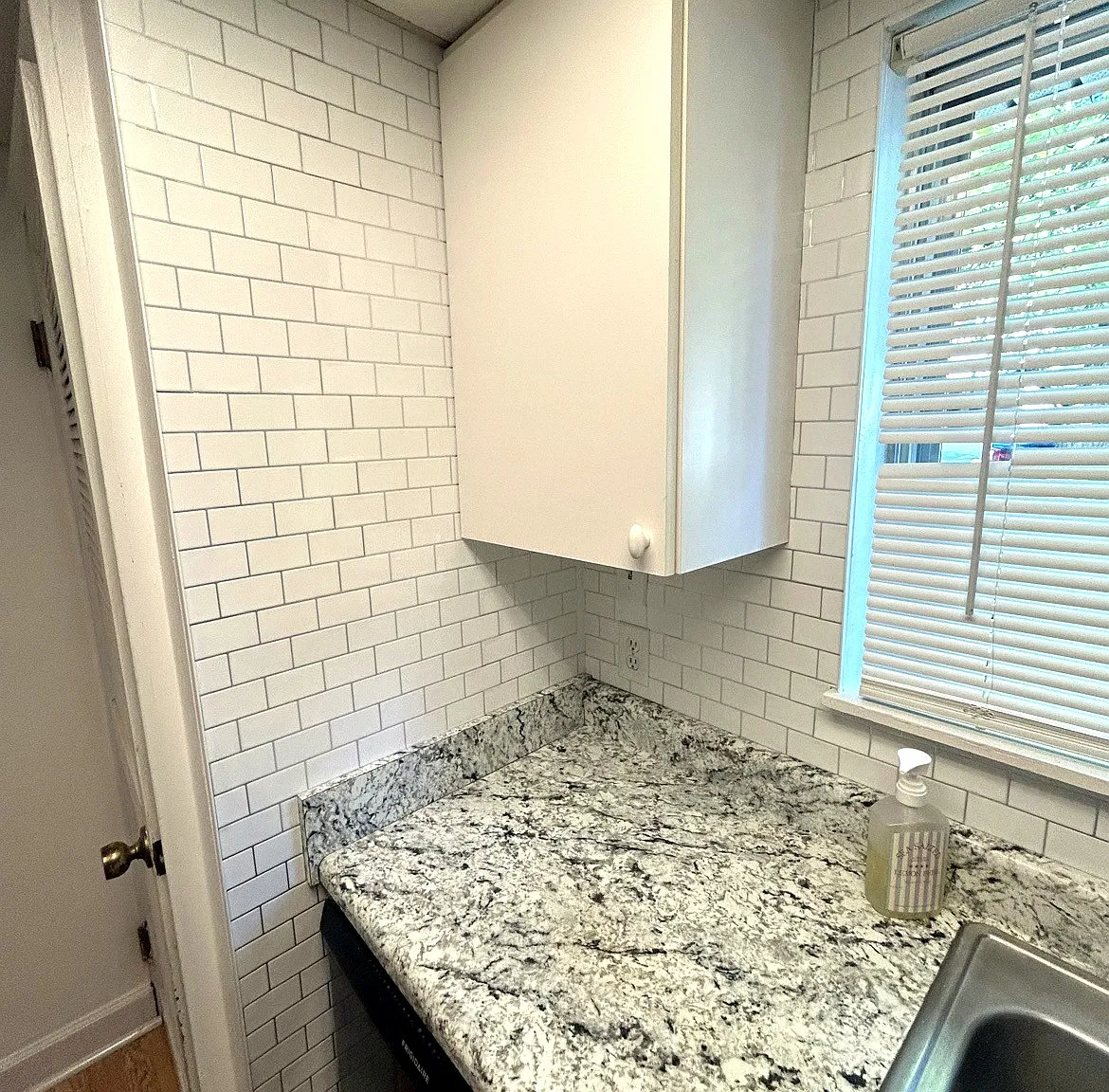 2 bed, 840 sqft, $1,400 — Photo 4