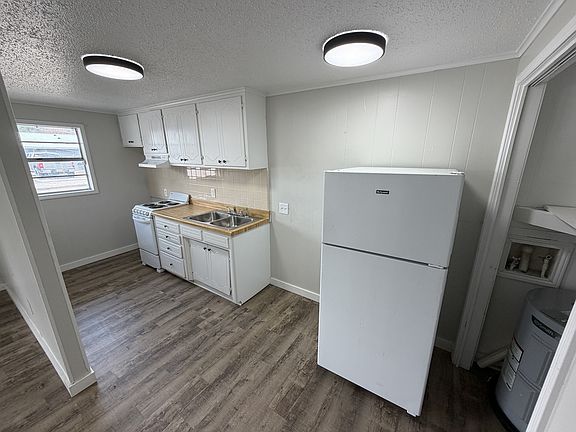 4th image of 100 Georgia Pl APT 3