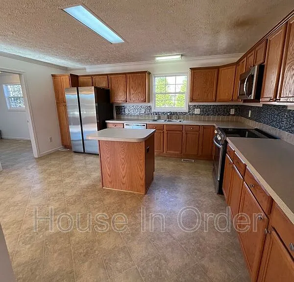 40 Wildwood Park — Photo 6