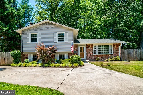 8236 Governors Ct Photo 1