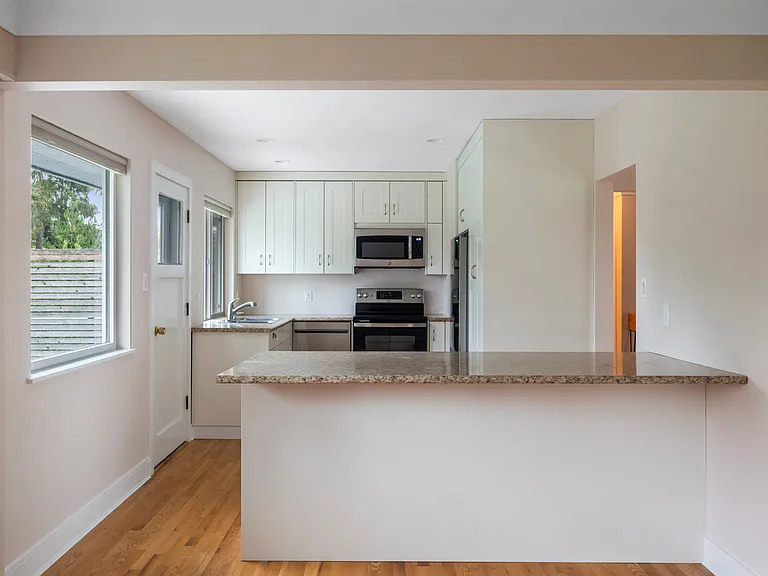 4021 Century Rd — Photo 3