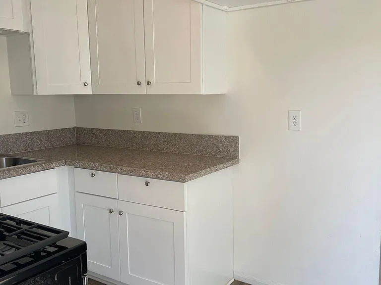 1331 N San Gabriel Ave #12 — Photo 5