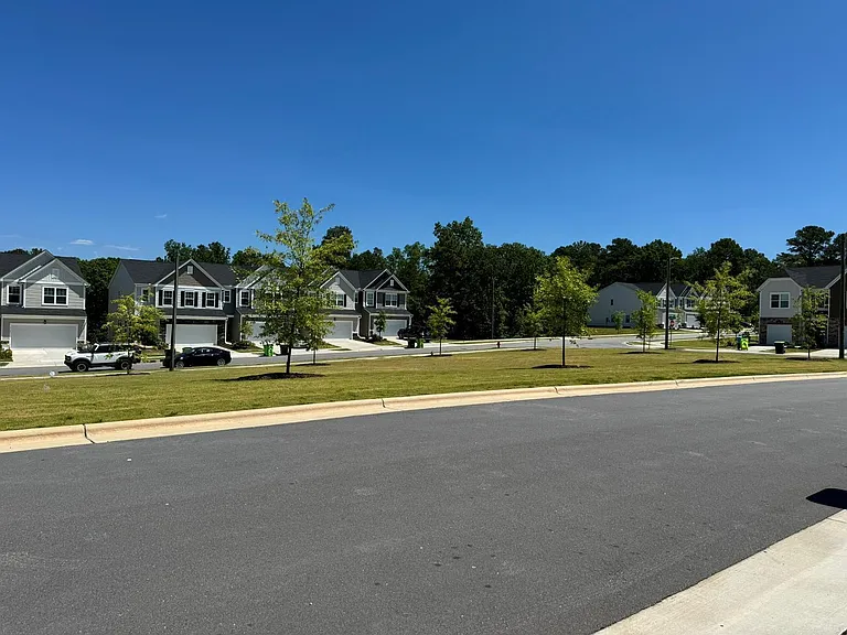 2038 Strickland Oak Way — Photo 38