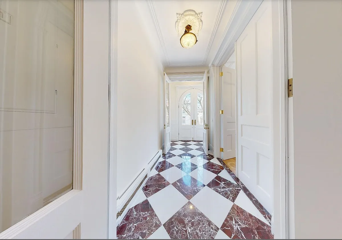 Building Photo - 43 Madison Ave #1