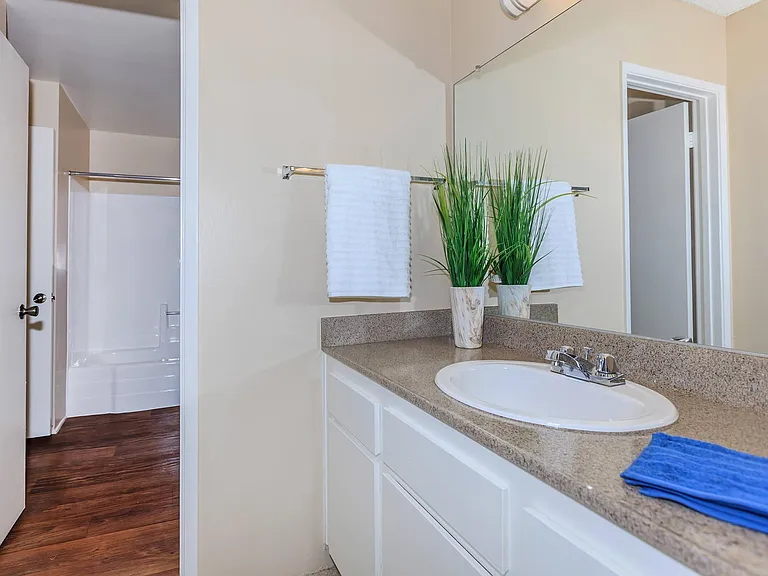 Park City Apartment Homes — Photo 32