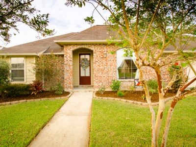 128 Nicole Dr, Youngsville, LA, 70592
