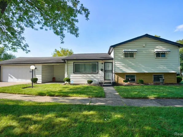 1817 Kent St, Flint, MI 48503