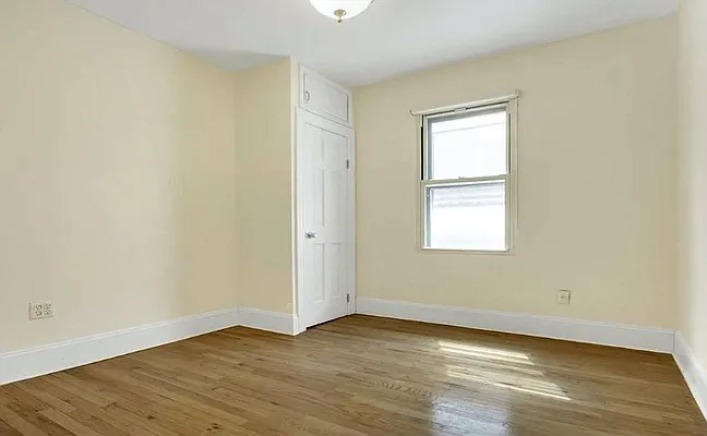 Rented by Compass | media 9