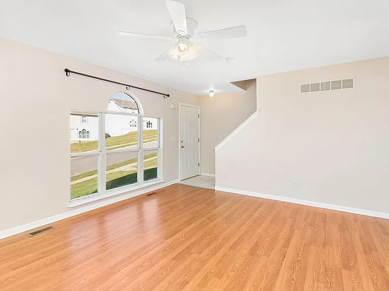 Windsor Townhomes Community — Photo 23