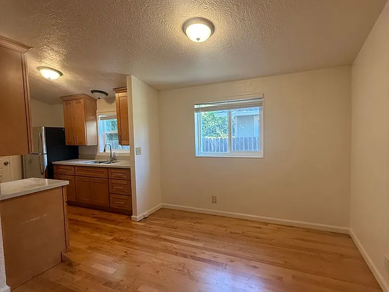 21 Pierson Street — Photo 5