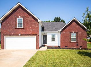 217 Brandywine Ln, Springfield, TN 37172
