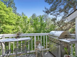 2730 118th Ave SE APT 301, Bellevue, WA 98005