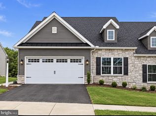 112 Pilgrim Dr, Lancaster, PA 17603