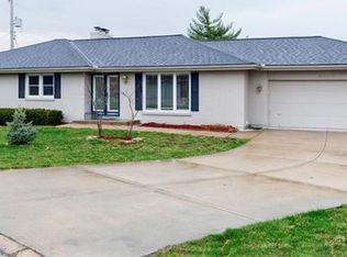 6109 NW Webb Cir, Kansas City, MO 64151