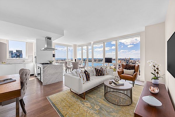 1st image of 460 W 42nd St APT 51K