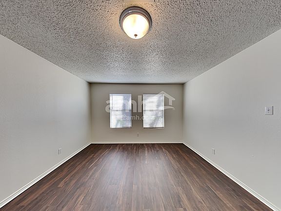 5th image of 3900 Stonewick Ct