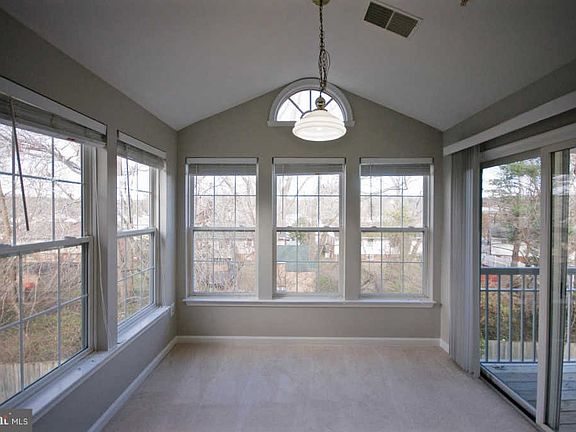 5th image of 7530 Coxton Ct APT 118