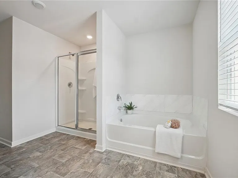 100 Fernbrook Trl — Photo 22