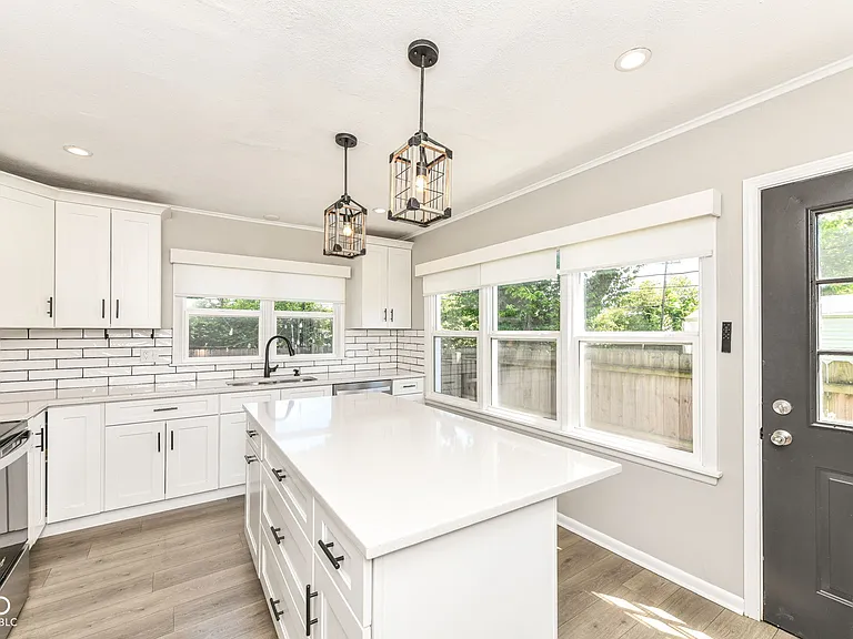 5301 Evanston Ave — Photo 10