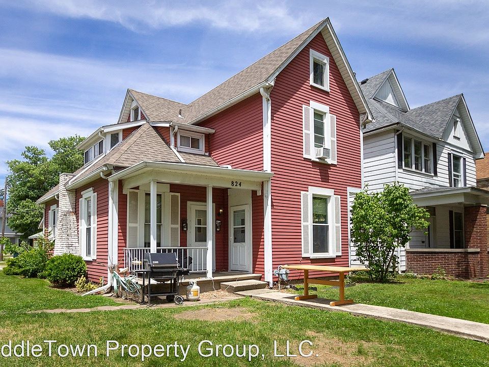 1st image of 824 W Ashland Ave