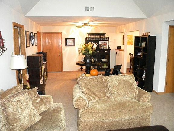 4th image of 23917 Hastings Ct Unit 702