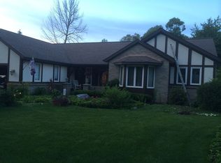 760 Eastridge Dr NE, Grand Rapids, MI 49525