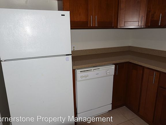 5th image of 1088 Eugene Ave #3