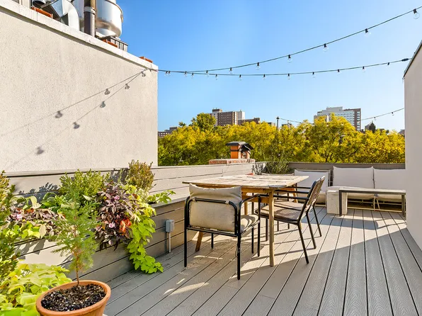 485 West 22nd Street image 13 of 19