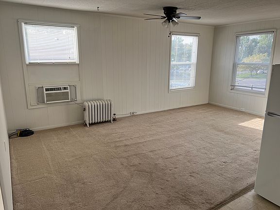 5th image of 125 E Walled Lake Dr #3