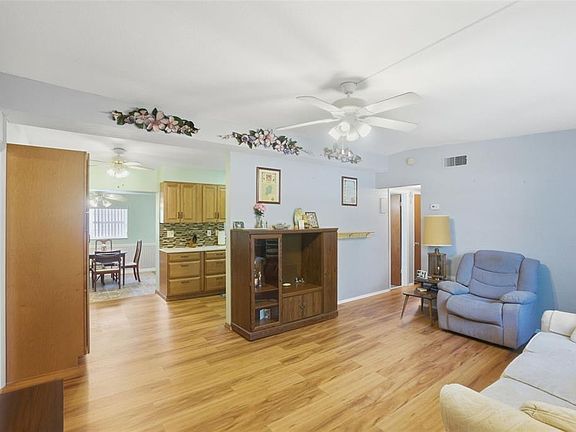 4th image of 481 Kentia Rd