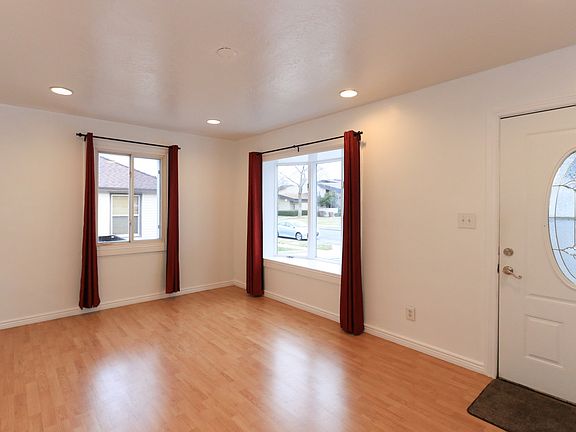 2nd image of 1150 W Girard Ave