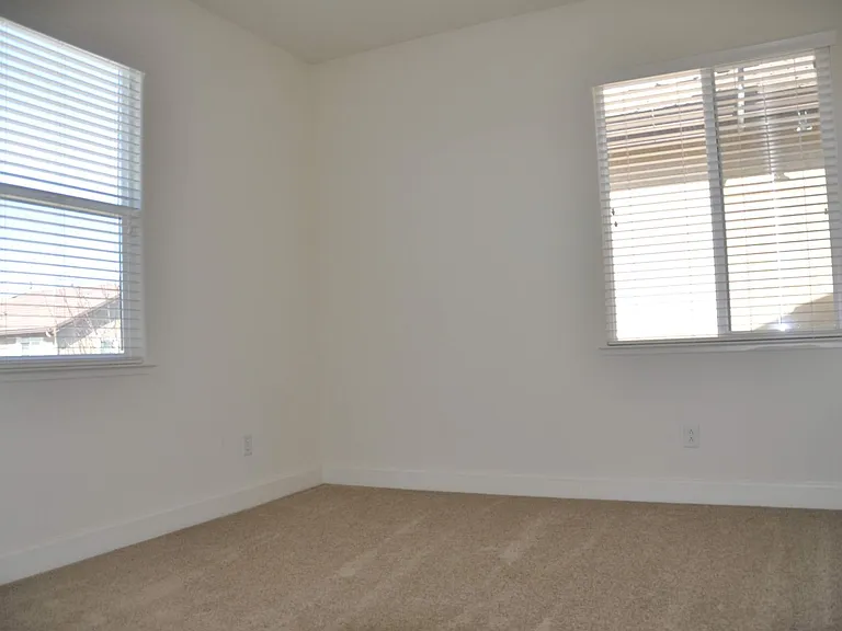 5400 Cliff House Way — Photo 6