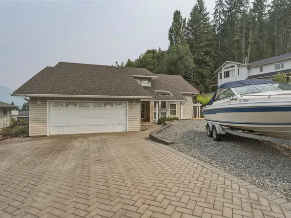 19 Preston Cres, Enderby, BC V4Y 4C5