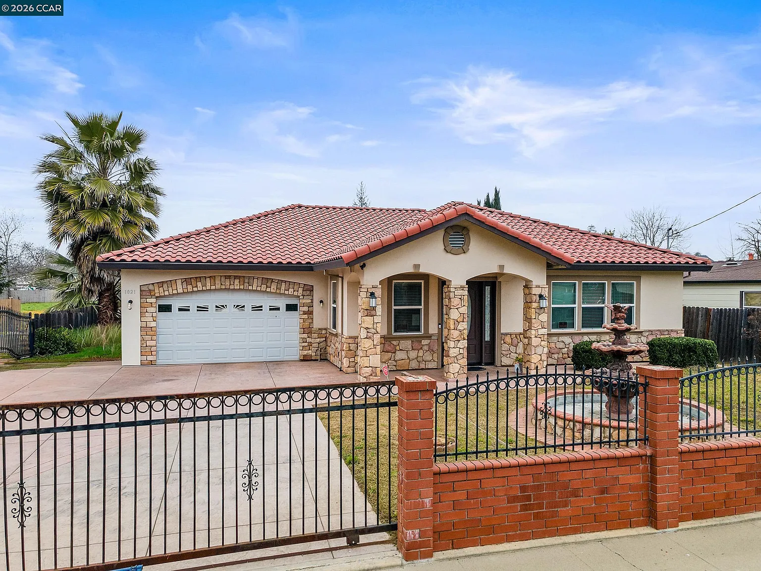 1021 Azusa St photo 1